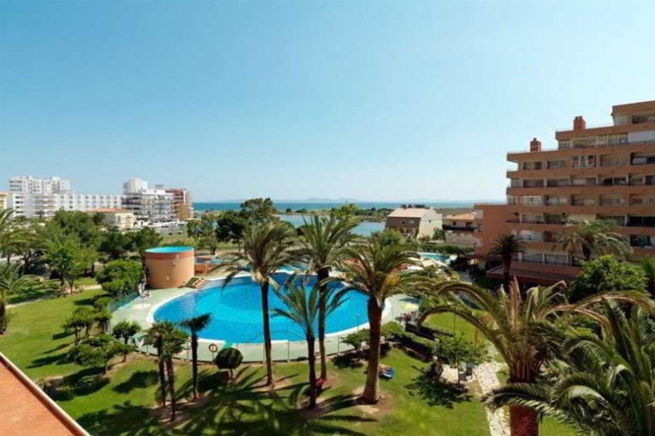 Isla De Rosas Hotel Exterior photo